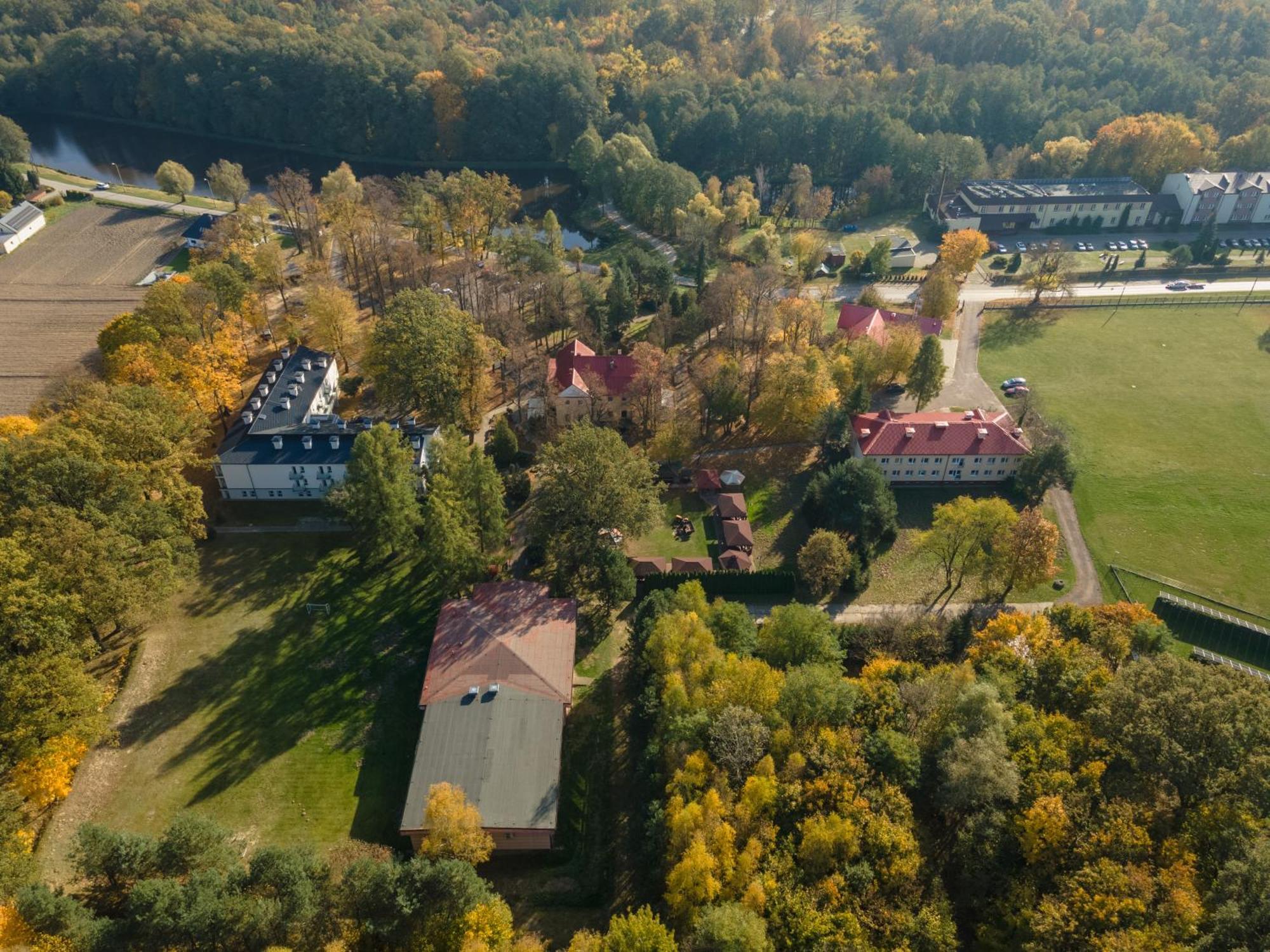 Hotel W Dobieszkowie Strykow Luaran gambar