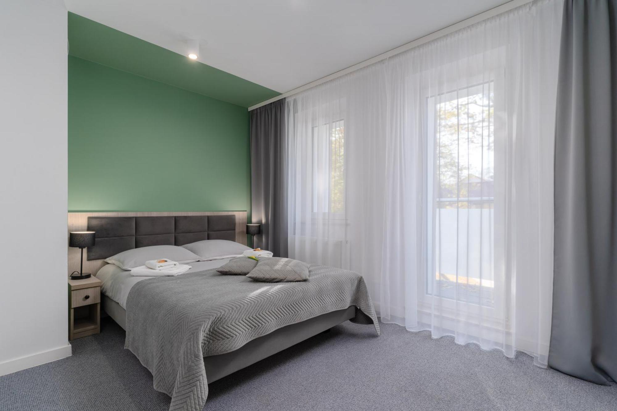 Hotel W Dobieszkowie Strykow Luaran gambar